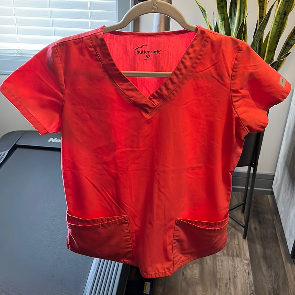 Butter Women's Red V-Neck Top